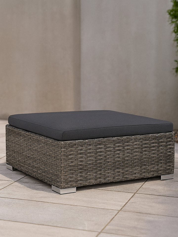Ryan Grey Rattan Outdoor Lounge Set