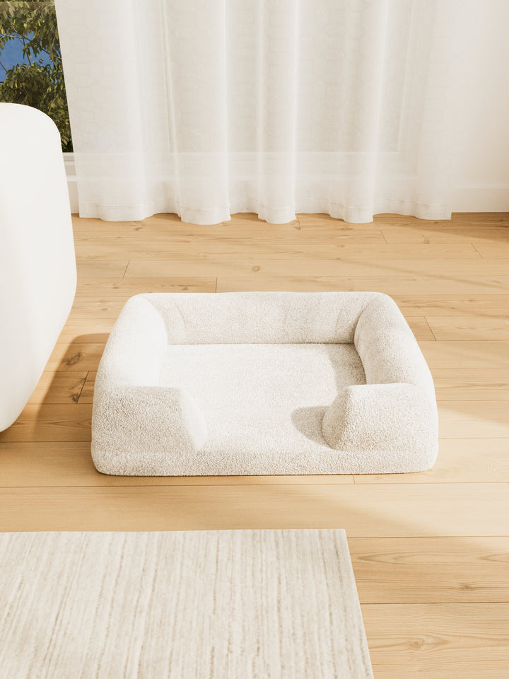 Tori Washable Cloud Boucle Medium Pet Bed