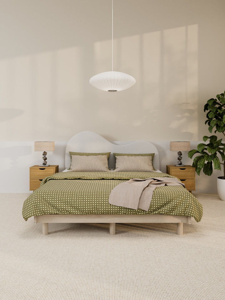 Bella White Wavy Boucle Bedhead