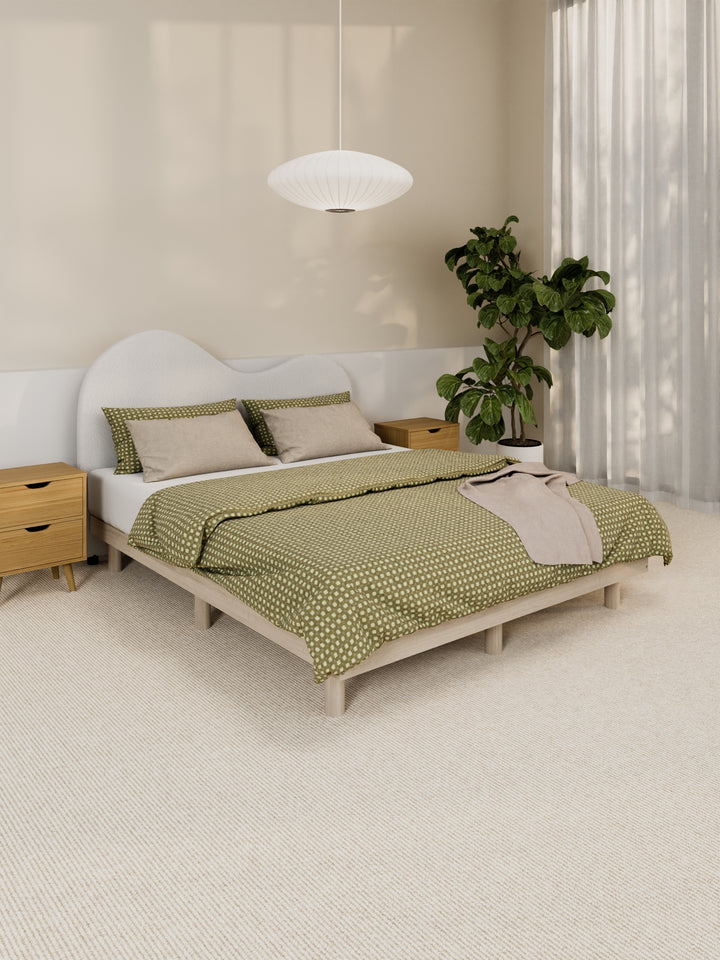 Bella White Wavy Boucle Bedhead